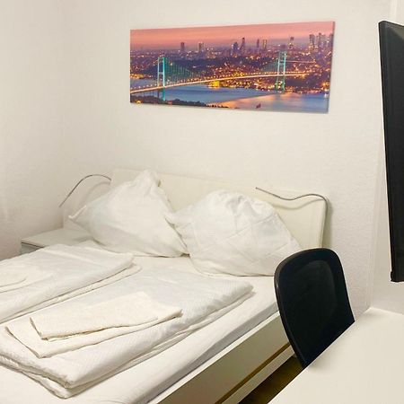 Tolle Fewo Direkt Am Campus 24-7 Checkin Germersheim Bagian luar foto